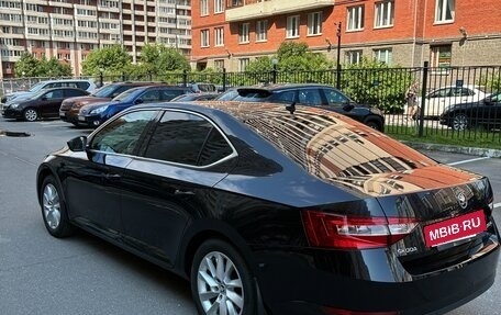 Skoda Superb III рестайлинг, 2018 год, 2 090 000 рублей, 7 фотография