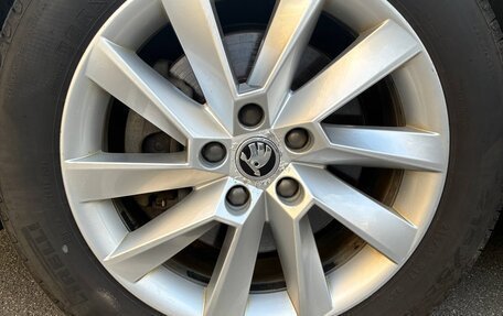 Skoda Superb III рестайлинг, 2018 год, 2 090 000 рублей, 14 фотография