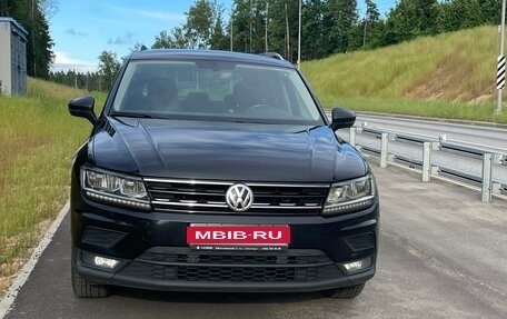Volkswagen Tiguan II, 2018 год, 2 000 000 рублей, 6 фотография