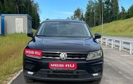 Volkswagen Tiguan II, 2018 год, 2 000 000 рублей, 7 фотография