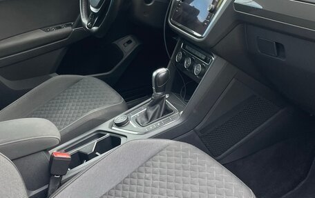 Volkswagen Tiguan II, 2018 год, 2 000 000 рублей, 19 фотография