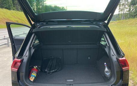 Volkswagen Tiguan II, 2018 год, 2 000 000 рублей, 23 фотография