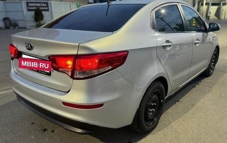 KIA Rio III рестайлинг, 2016 год, 560 000 рублей, 17 фотография