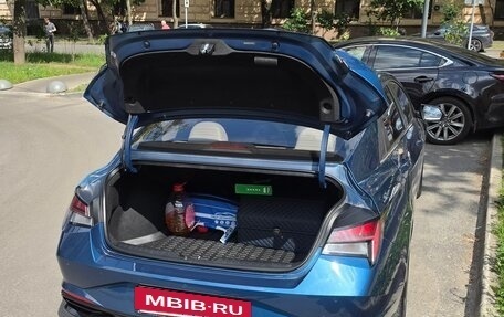 Hyundai Elantra, 2020 год, 2 200 000 рублей, 16 фотография