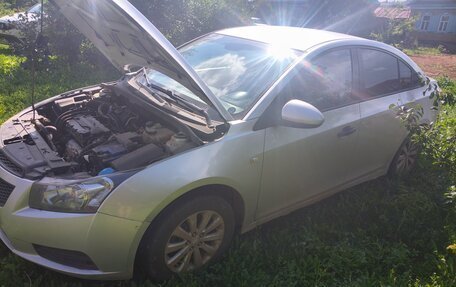 Chevrolet Cruze II, 2010 год, 500 000 рублей, 4 фотография