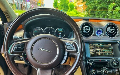 Jaguar XJ IV (X351), 2012 год, 2 680 000 рублей, 5 фотография