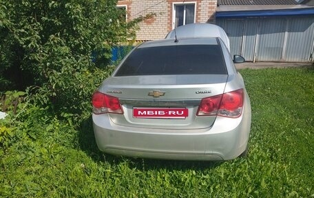 Chevrolet Cruze II, 2010 год, 500 000 рублей, 2 фотография