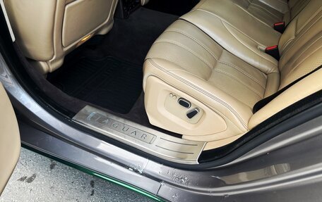 Jaguar XJ IV (X351), 2012 год, 2 680 000 рублей, 11 фотография
