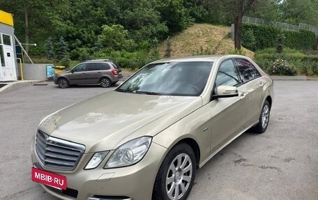 Mercedes-Benz E-Класс, 2011 год, 1 725 000 рублей, 3 фотография