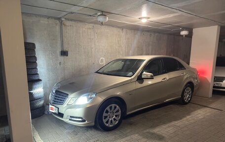 Mercedes-Benz E-Класс, 2011 год, 1 725 000 рублей, 13 фотография