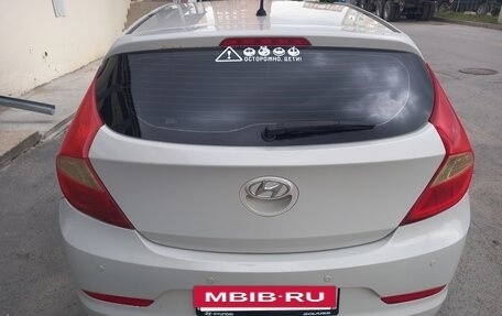 Hyundai Solaris II рестайлинг, 2015 год, 1 050 000 рублей, 5 фотография