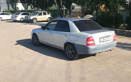 Mazda Familia, 2002 год, 180 000 рублей, 2 фотография
