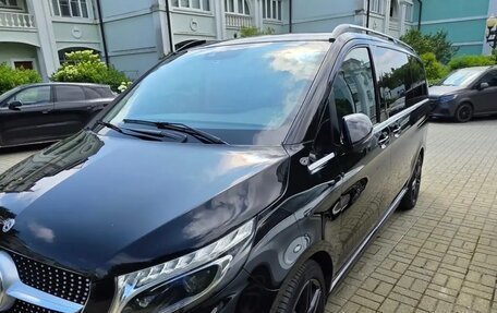 Mercedes-Benz V-Класс, 2021 год, 5 500 000 рублей, 3 фотография