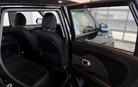 KIA Soul II рестайлинг, 2016 год, 1 442 000 рублей, 26 фотография