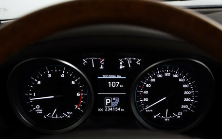 Toyota Land Cruiser 200, 2013 год, 3 099 000 рублей, 13 фотография