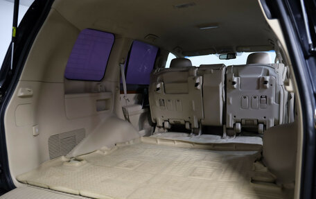 Toyota Land Cruiser 200, 2013 год, 3 099 000 рублей, 33 фотография