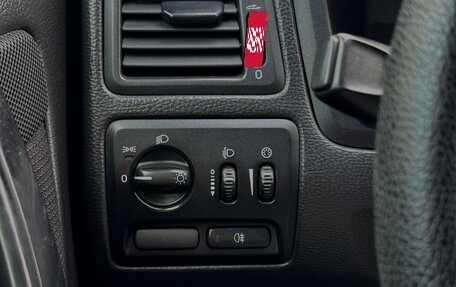Volvo S60 III, 2004 год, 400 000 рублей, 6 фотография