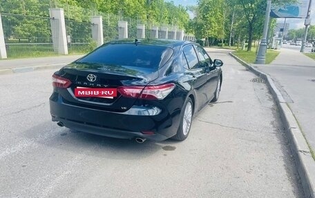 Toyota Camry, 2018 год, 3 300 000 рублей, 4 фотография