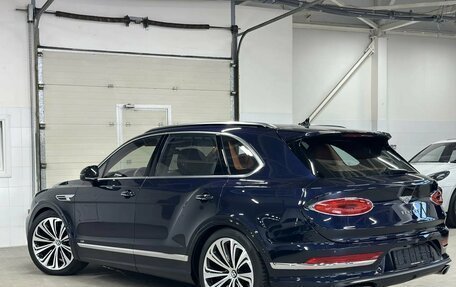 Bentley Bentayga I, 2021 год, 22 990 000 рублей, 2 фотография