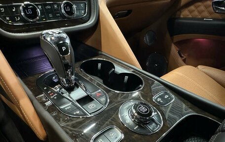 Bentley Bentayga I, 2021 год, 22 990 000 рублей, 19 фотография