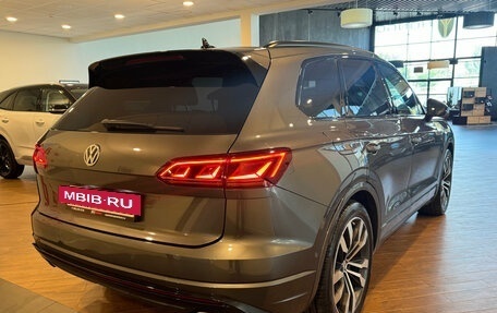 Volkswagen Touareg III, 2018 год, 4 650 000 рублей, 4 фотография