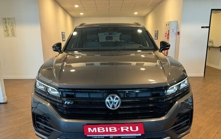 Volkswagen Touareg III, 2018 год, 4 650 000 рублей, 2 фотография