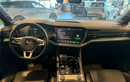 Volkswagen Touareg III, 2018 год, 4 650 000 рублей, 23 фотография
