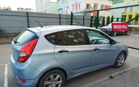 Hyundai Solaris II рестайлинг, 2012 год, 750 000 рублей, 7 фотография