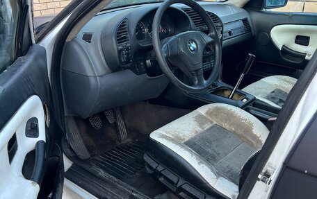 BMW 3 серия, 1991 год, 130 000 рублей, 5 фотография