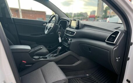 Hyundai Tucson III, 2019 год, 2 200 000 рублей, 18 фотография