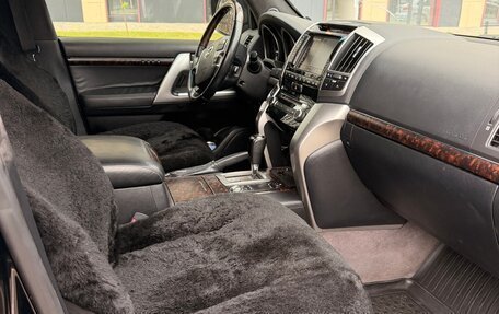 Toyota Land Cruiser 200, 2013 год, 4 500 000 рублей, 4 фотография