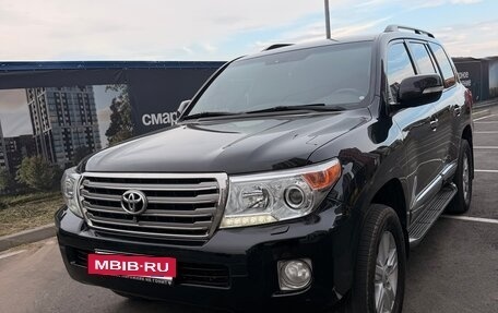 Toyota Land Cruiser 200, 2013 год, 4 500 000 рублей, 12 фотография