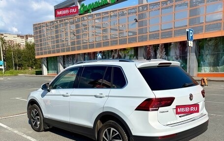 Volkswagen Tiguan II, 2018 год, 3 300 000 рублей, 3 фотография