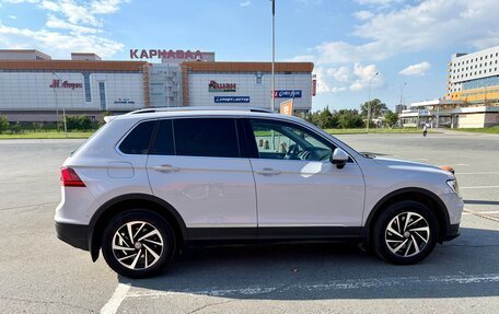 Volkswagen Tiguan II, 2018 год, 3 300 000 рублей, 6 фотография
