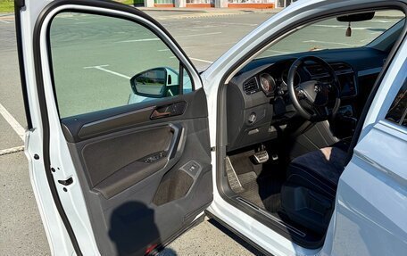 Volkswagen Tiguan II, 2018 год, 3 300 000 рублей, 15 фотография