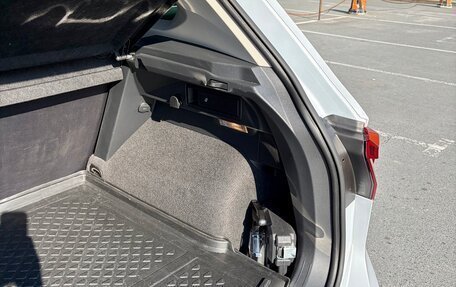 Volkswagen Tiguan II, 2018 год, 3 300 000 рублей, 13 фотография