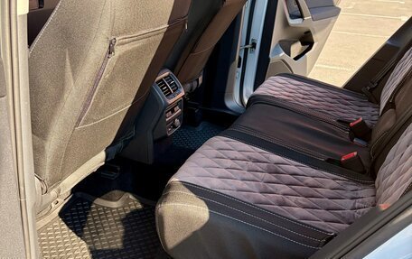 Volkswagen Tiguan II, 2018 год, 3 300 000 рублей, 17 фотография