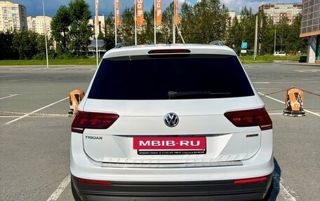 Volkswagen Tiguan II, 2018 год, 3 300 000 рублей, 4 фотография