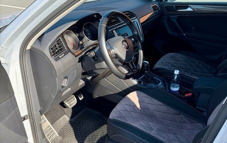 Volkswagen Tiguan II, 2018 год, 3 300 000 рублей, 22 фотография