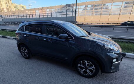 KIA Sportage IV рестайлинг, 2021 год, 2 600 000 рублей, 3 фотография