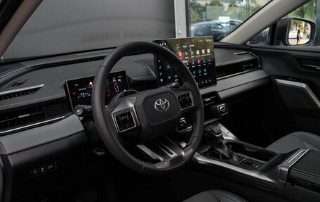 Toyota RAV4, 2026 год, 4 370 000 рублей, 13 фотография