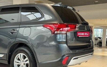 Mitsubishi Outlander III рестайлинг 3, 2019 год, 1 949 000 рублей, 7 фотография