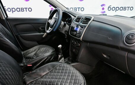 Renault Logan II, 2019 год, 620 000 рублей, 15 фотография