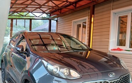 KIA Sportage IV рестайлинг, 2018 год, 1 950 000 рублей, 2 фотография