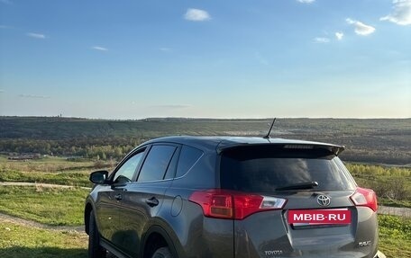 Toyota RAV4, 2013 год, 1 850 000 рублей, 3 фотография