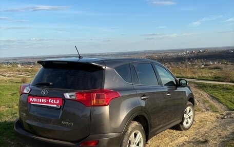 Toyota RAV4, 2013 год, 1 850 000 рублей, 4 фотография