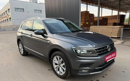 Volkswagen Tiguan II, 2020 год, 2 890 000 рублей, 3 фотография