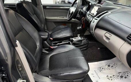 Mitsubishi Pajero Sport II рестайлинг, 2014 год, 1 990 000 рублей, 13 фотография