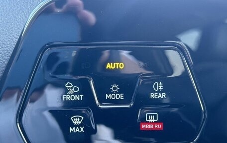Volkswagen Golf VIII, 2023 год, 2 080 000 рублей, 11 фотография