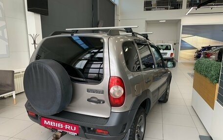 Chevrolet Niva I рестайлинг, 2019 год, 700 000 рублей, 4 фотография